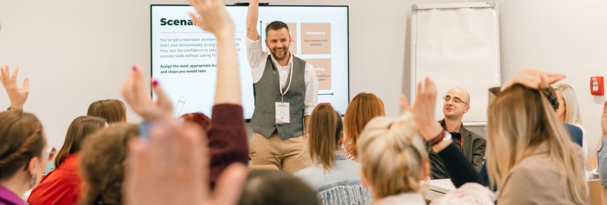 Lech Guzowski podczas konferencji LeadWell